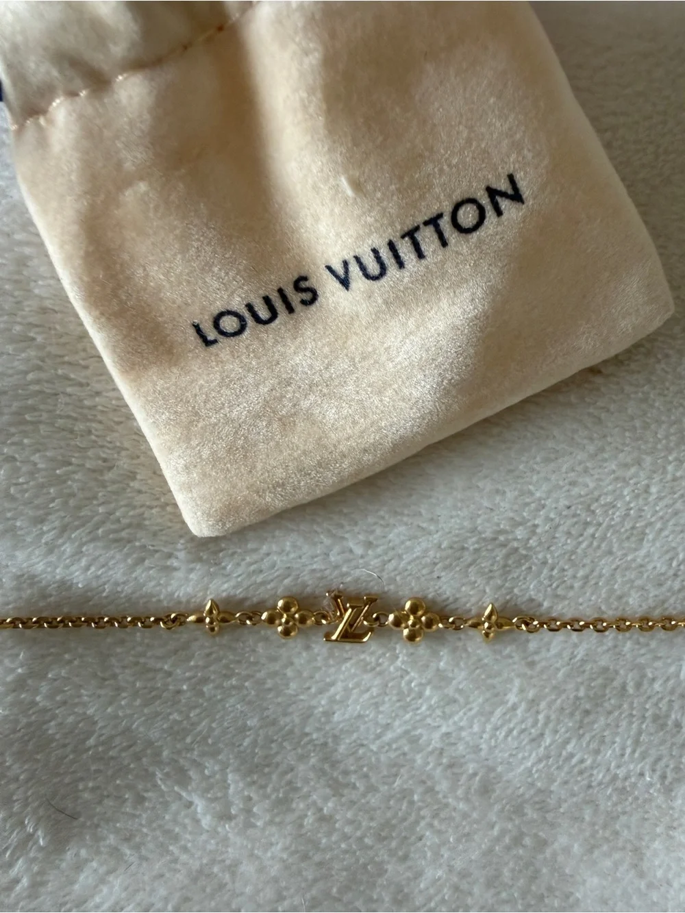 Louis Vuitton LV Logo Fashion Bracelet